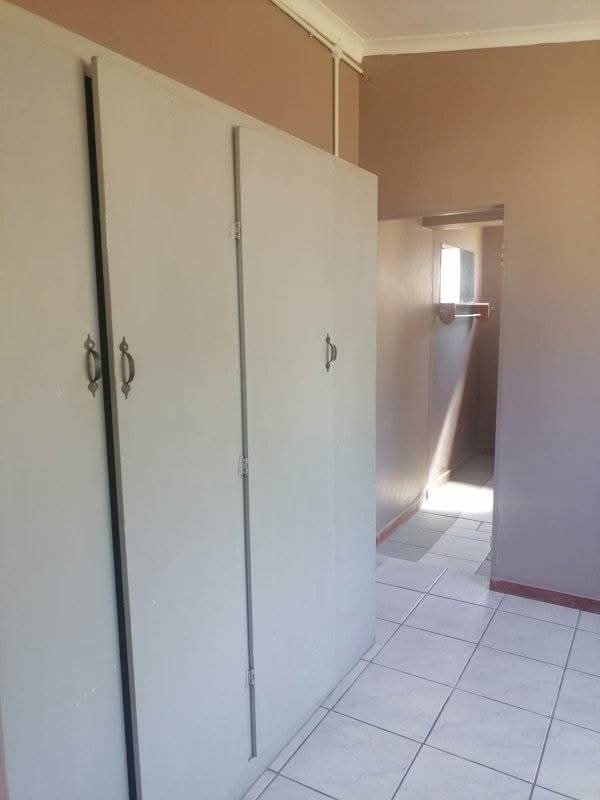 To Let 1 Bedroom Property for Rent in Top Town Eastern Cape